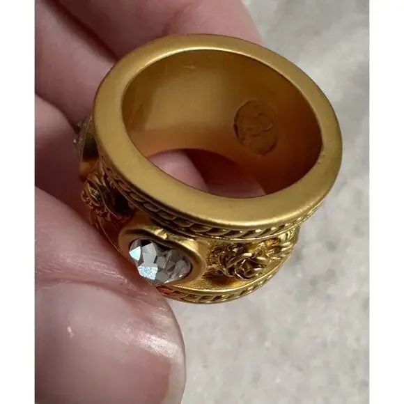 Vintage Elizabeth Taylor Gold Tone Heart Rhinestone Roses Love Ring Size 5 - Picture 7 of 8